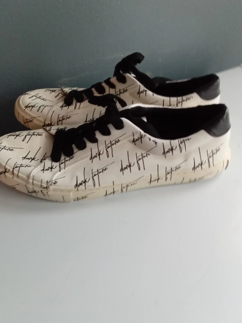 ASOS Dark‎ Future Script Print Low Top Sneakers Cream Black Streetwear